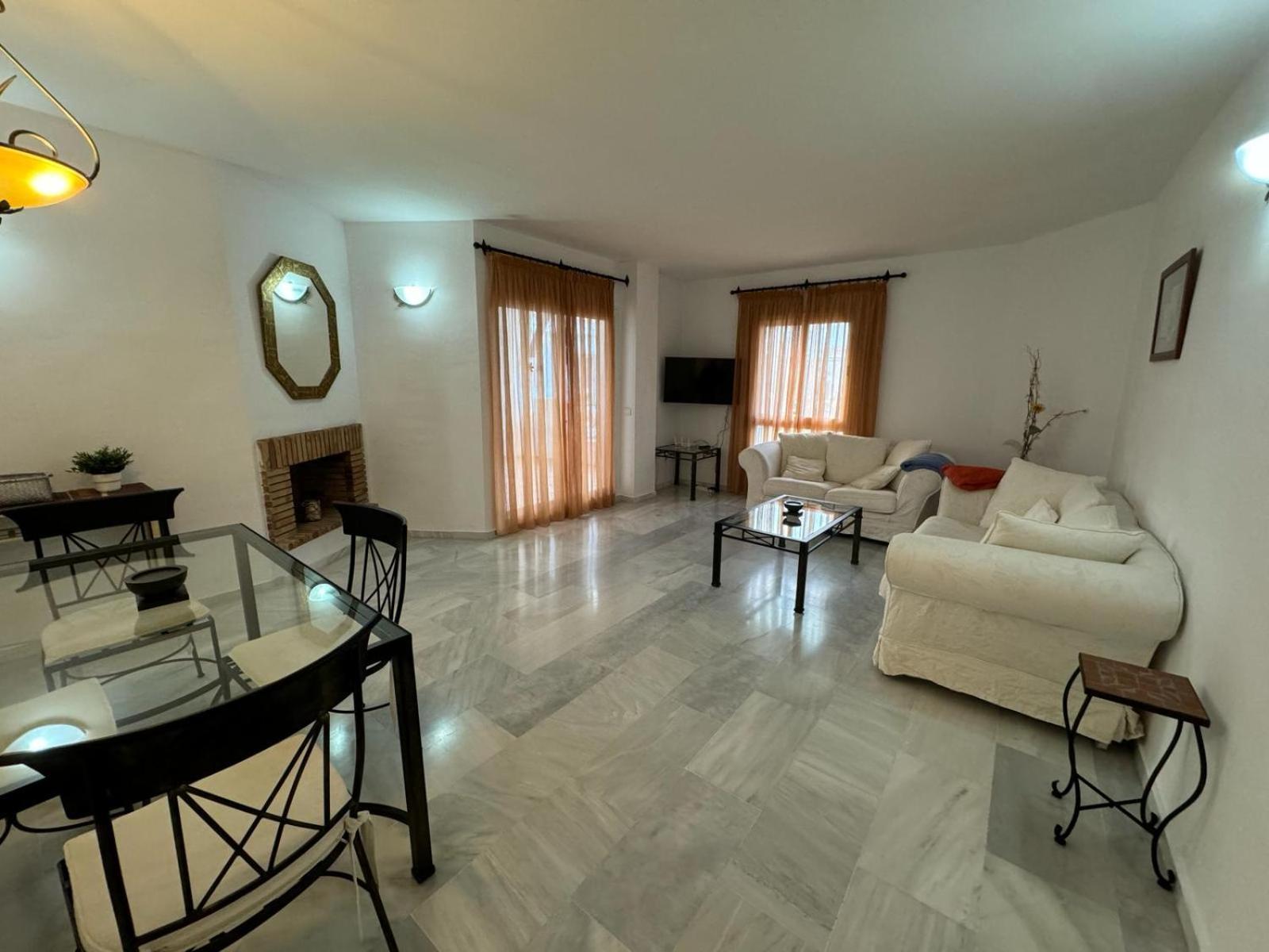 Apartamentos Naranjos Del Sol Marbella Buitenkant foto