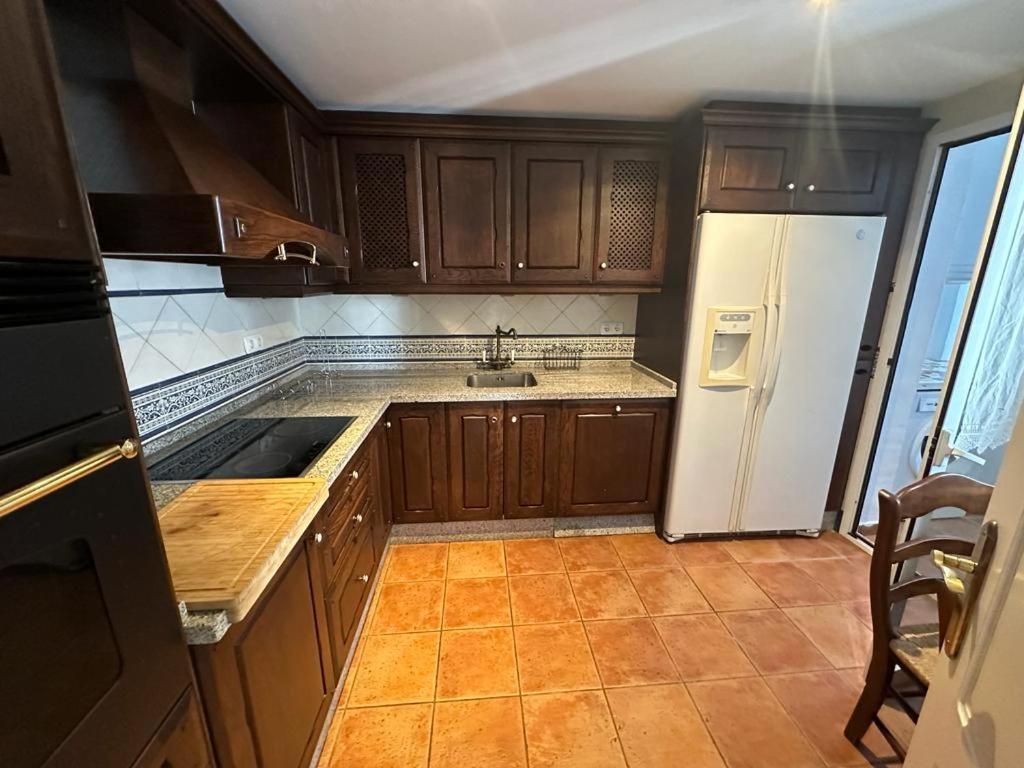 Apartamentos Naranjos Del Sol Marbella Buitenkant foto