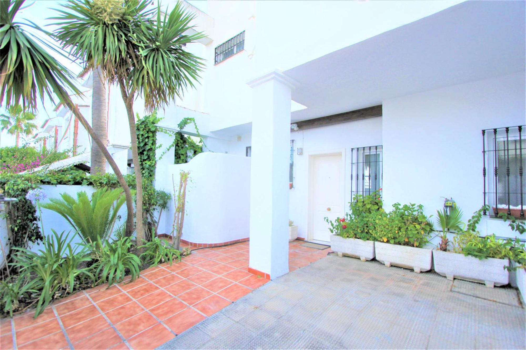 Apartamentos Naranjos Del Sol Marbella Buitenkant foto