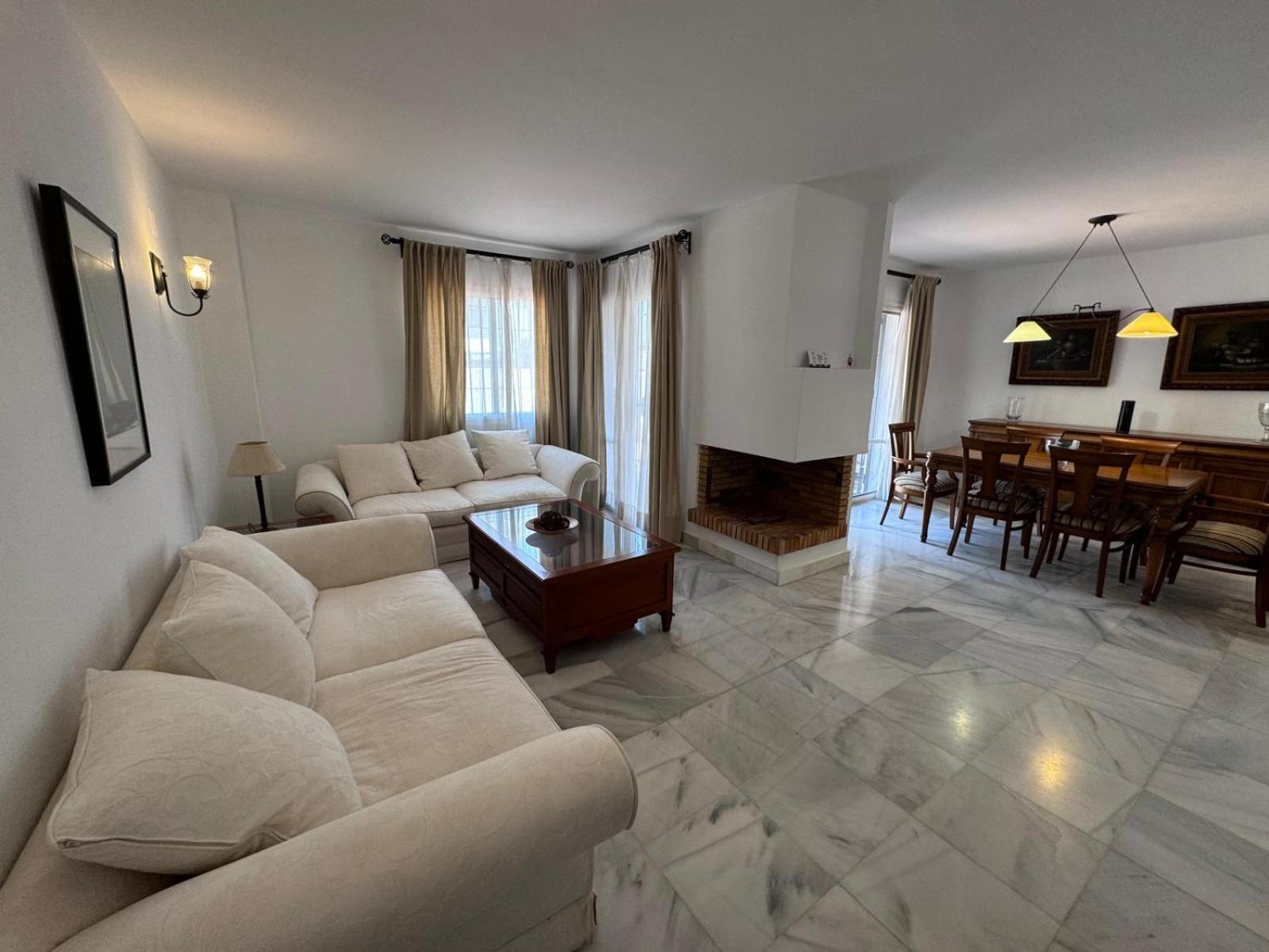Apartamentos Naranjos Del Sol Marbella Buitenkant foto