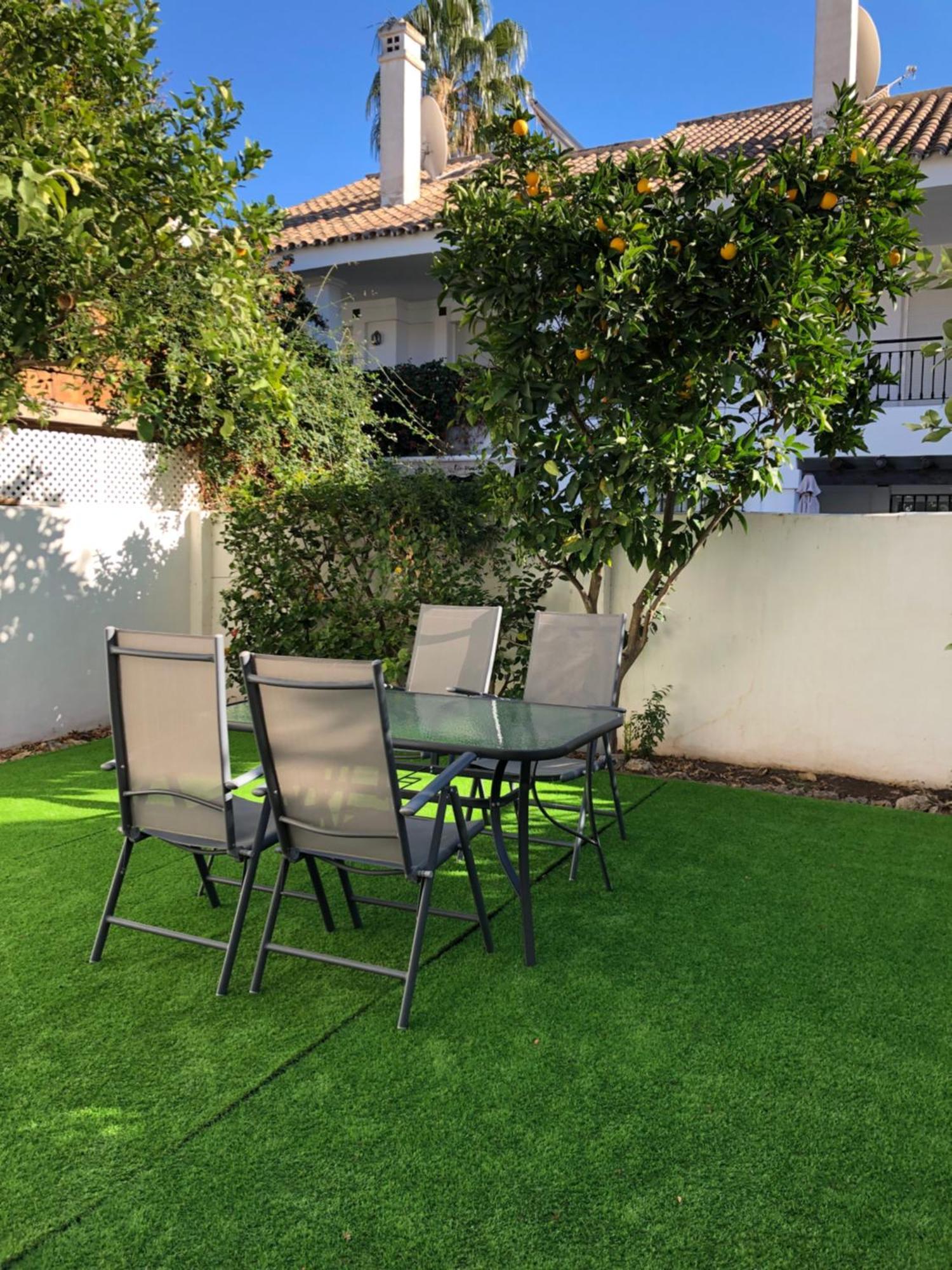 Apartamentos Naranjos Del Sol Marbella Buitenkant foto