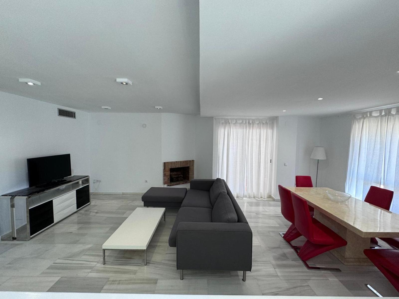 Apartamentos Naranjos Del Sol Marbella Buitenkant foto
