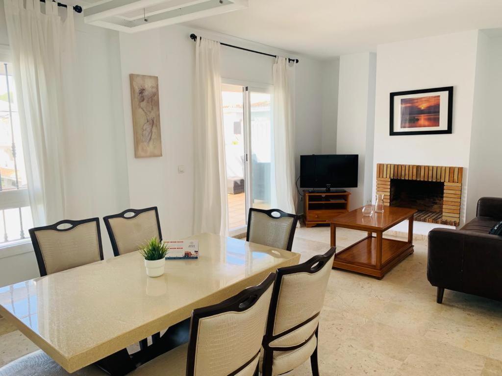 Apartamentos Naranjos Del Sol Marbella Buitenkant foto