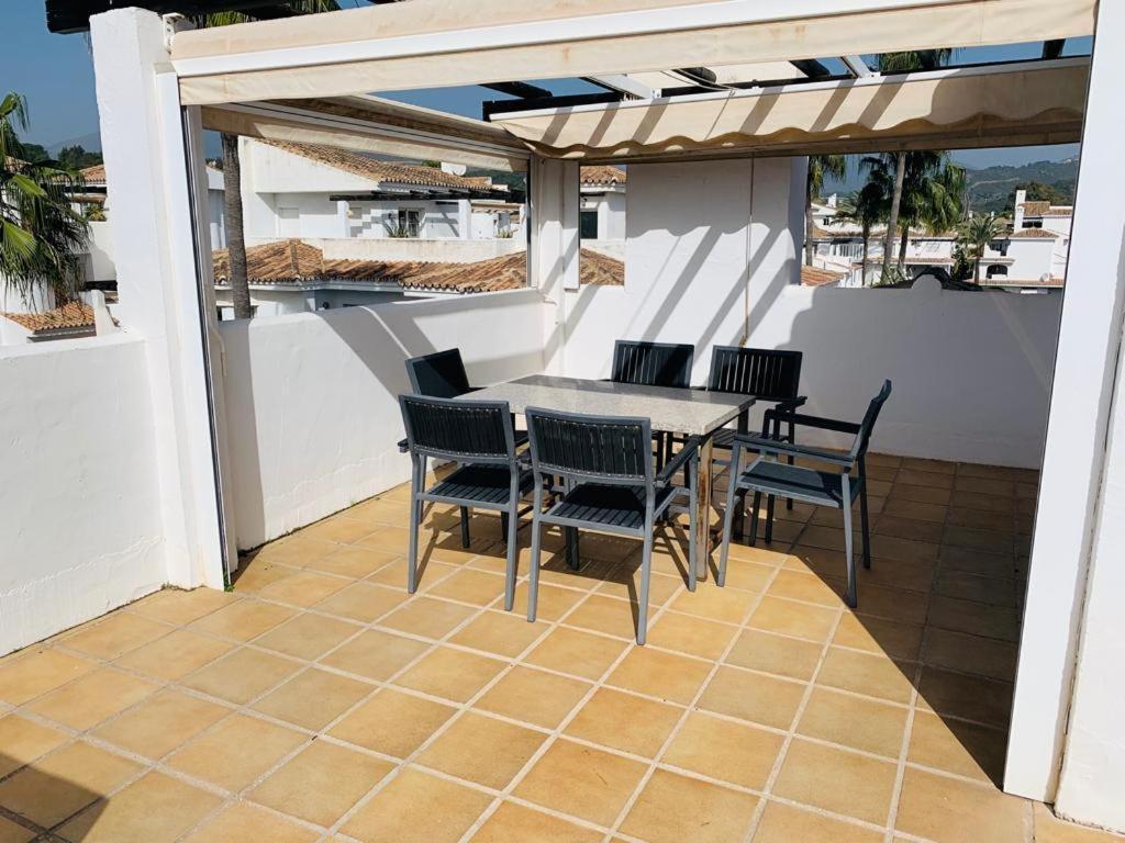 Apartamentos Naranjos Del Sol Marbella Buitenkant foto
